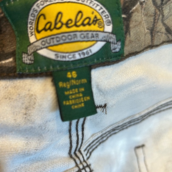 Cabela’s Mossy Wood Camo Jeans in Roughing It Style - Picture 9 of 9
